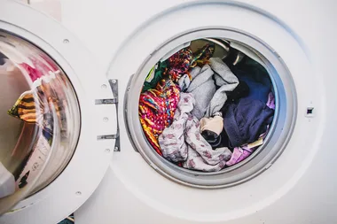 Hot vs cold water: which is the better way to wash clothes?