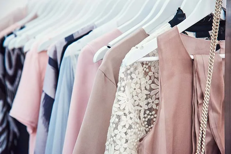 3 colours you should always wear when asking for a pay rise