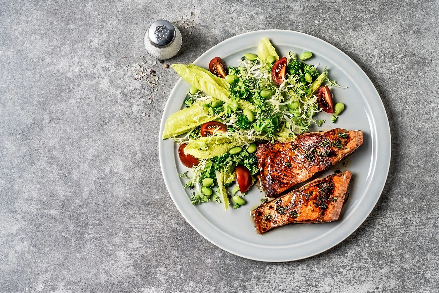 plate of salmon and salad