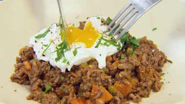 Mince on toast with poached eggs and spinach
