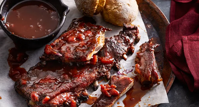https://www.bhg.com.au/southern-style-pork-ribs-with-soft-cornbread-rolls