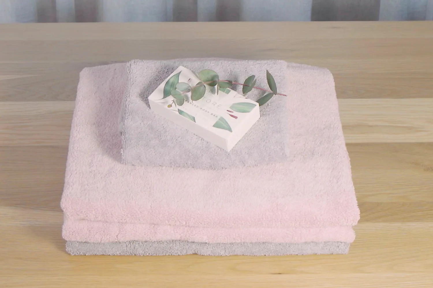 how to fold towels hotel-style