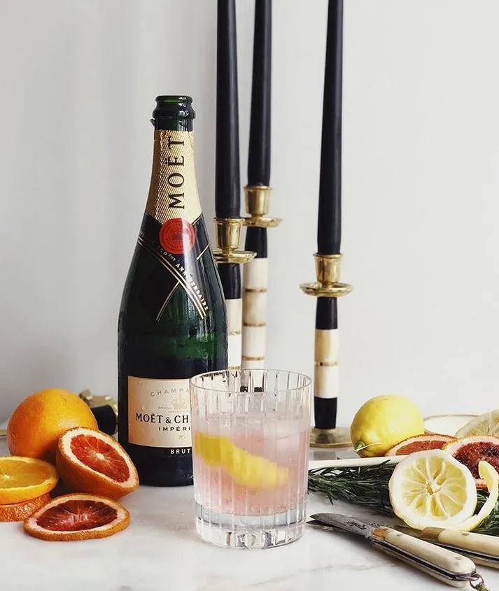 Moet