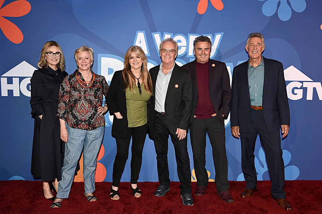 a very brady bunch renovation show