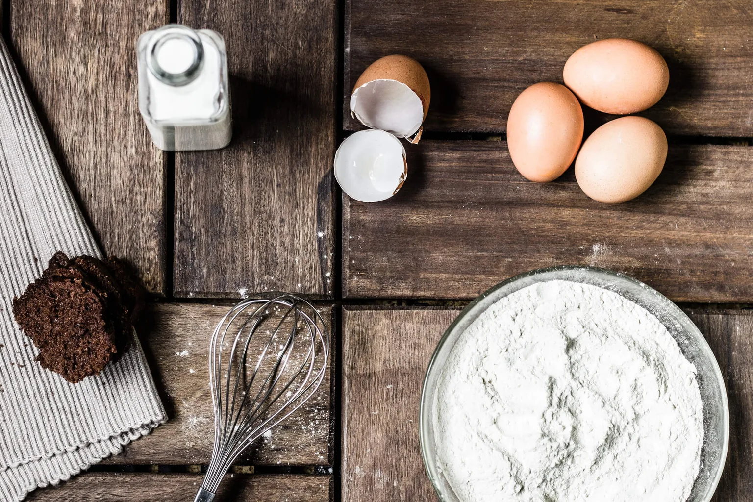 What is cake flour & is it the same as plain flour in Australia? Better Homes and Gardens
