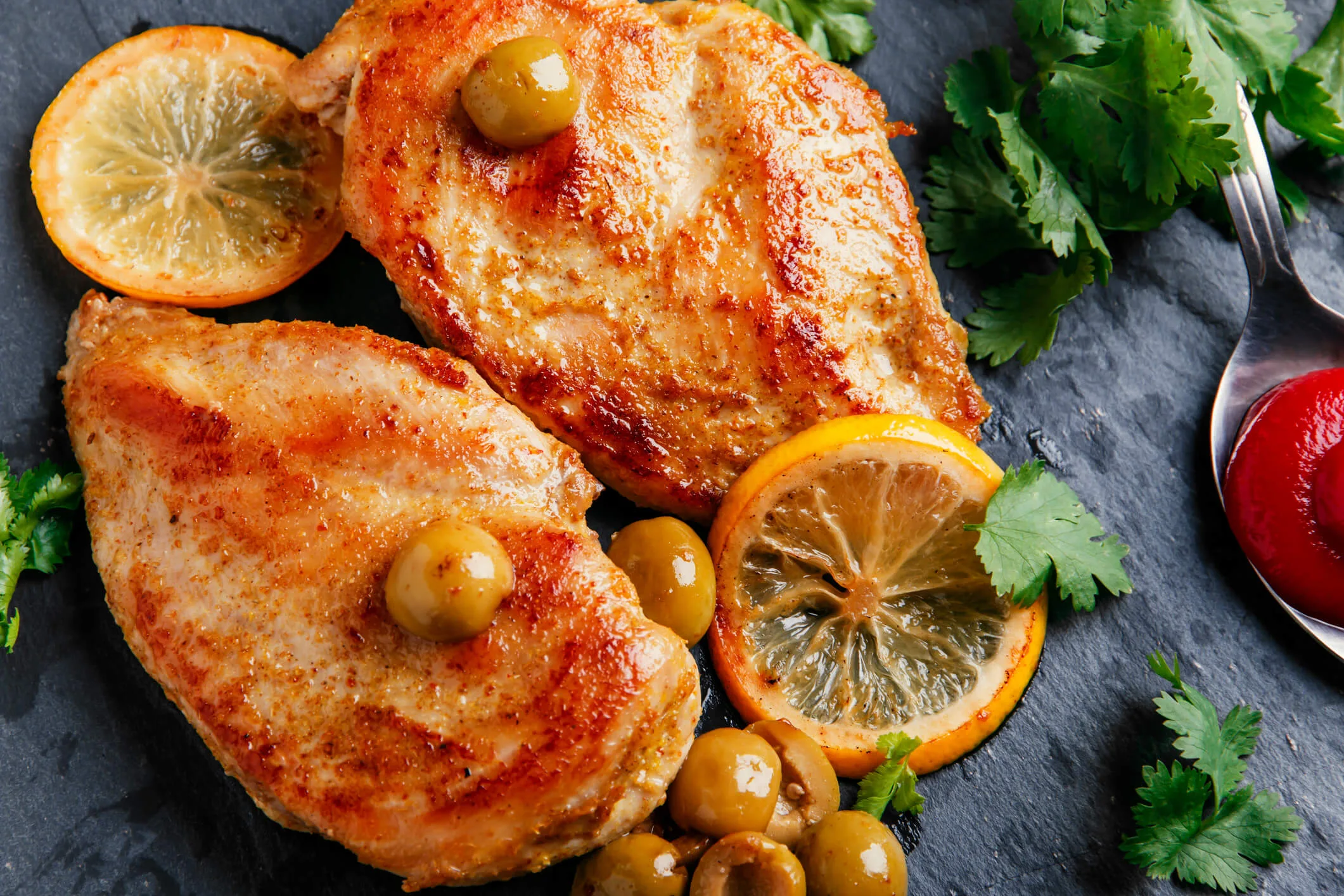 Chicken with olives and lemon