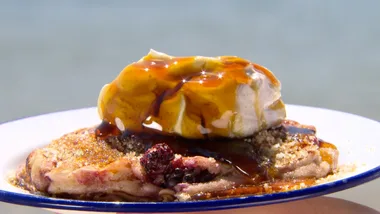 Spicy blackberry griddle cakes, cinnamon yoghurt and bush lemon