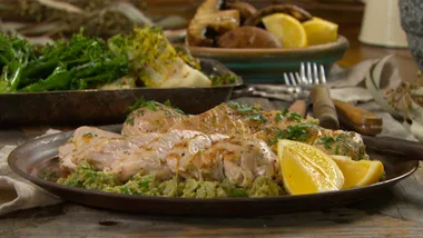 Lightly smoked chicken breasts with pumpkin seed sauce