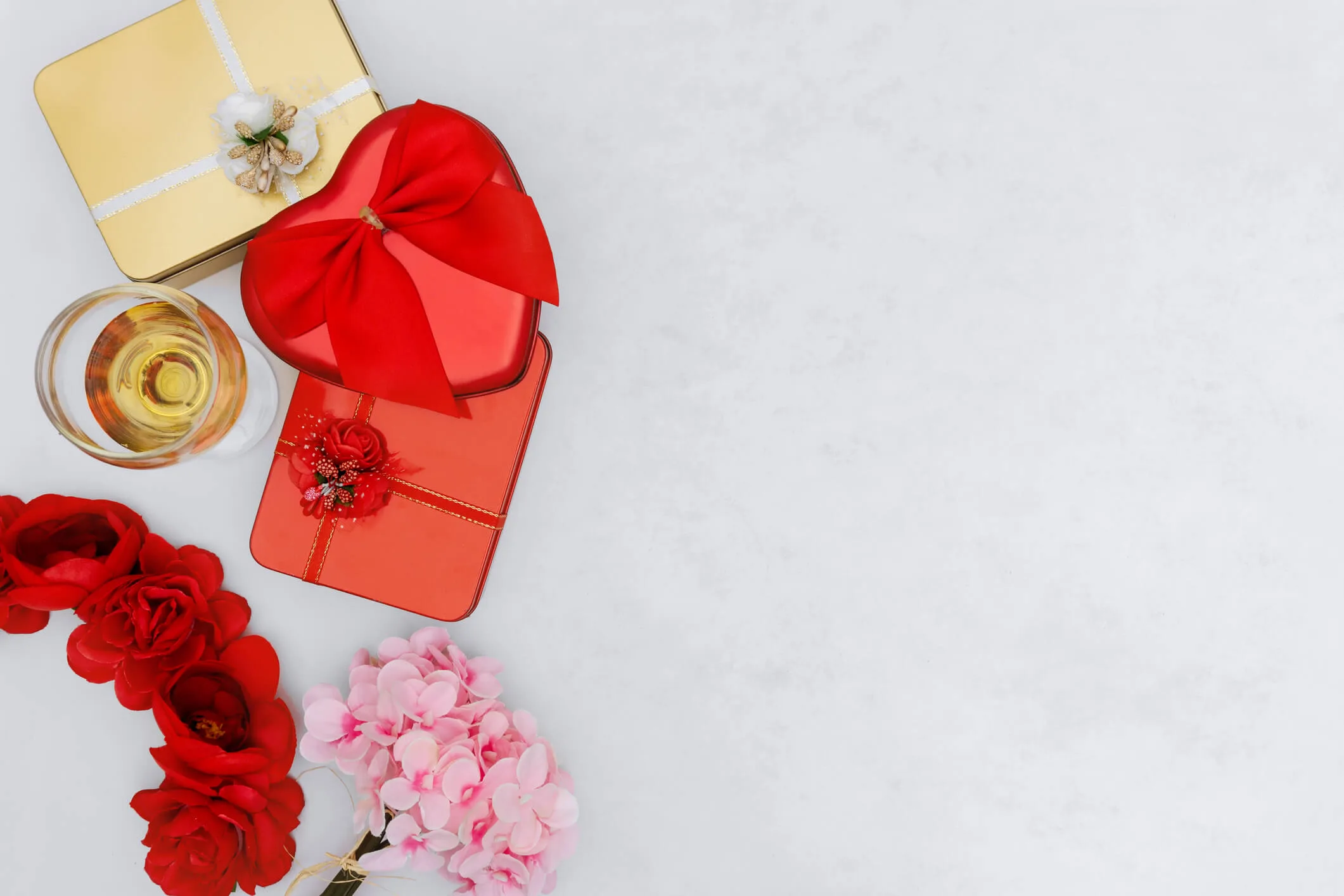 Gift ideas for a 10 year wedding anniversary