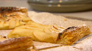 Apple frangipane tart