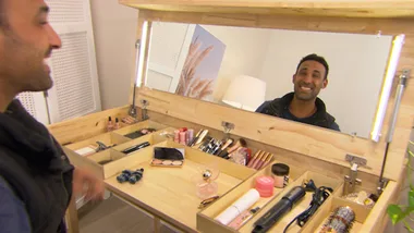 How to build a makeup desk