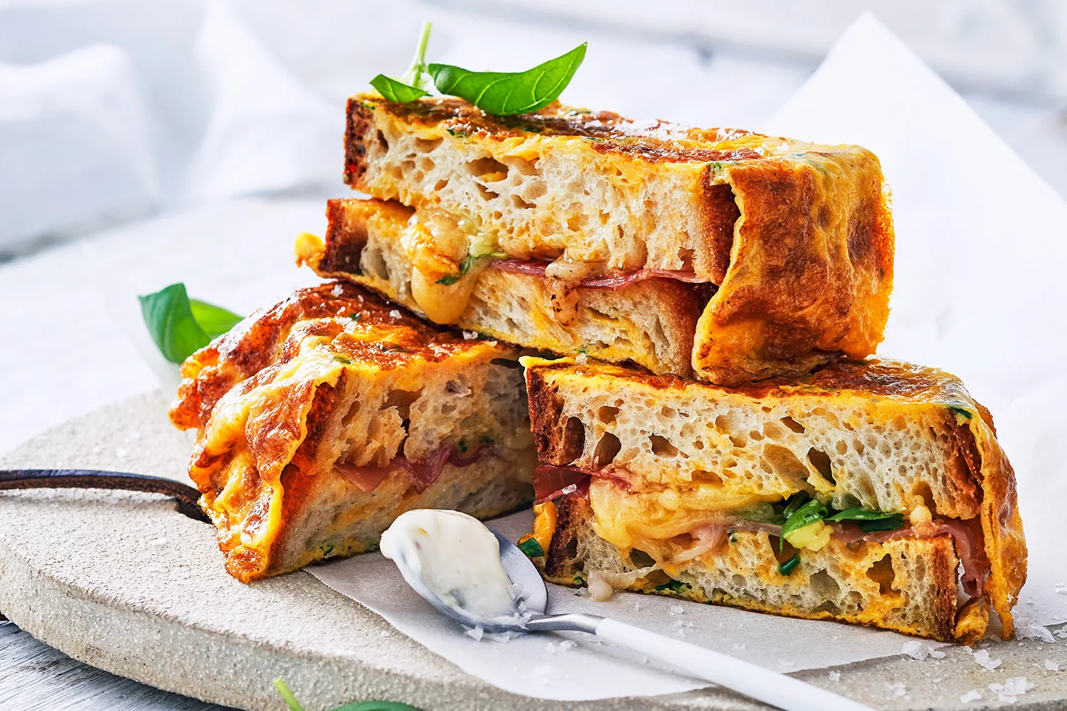 omelette sandwich