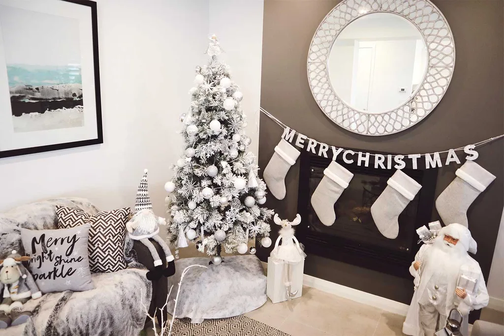Sonya Meares living room at Christmas