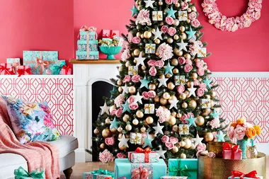 9 gorgeous colour palettes for your Christmas tree 