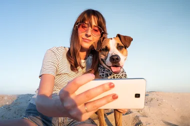 ‘Selfie wrist’ is now a very real injury