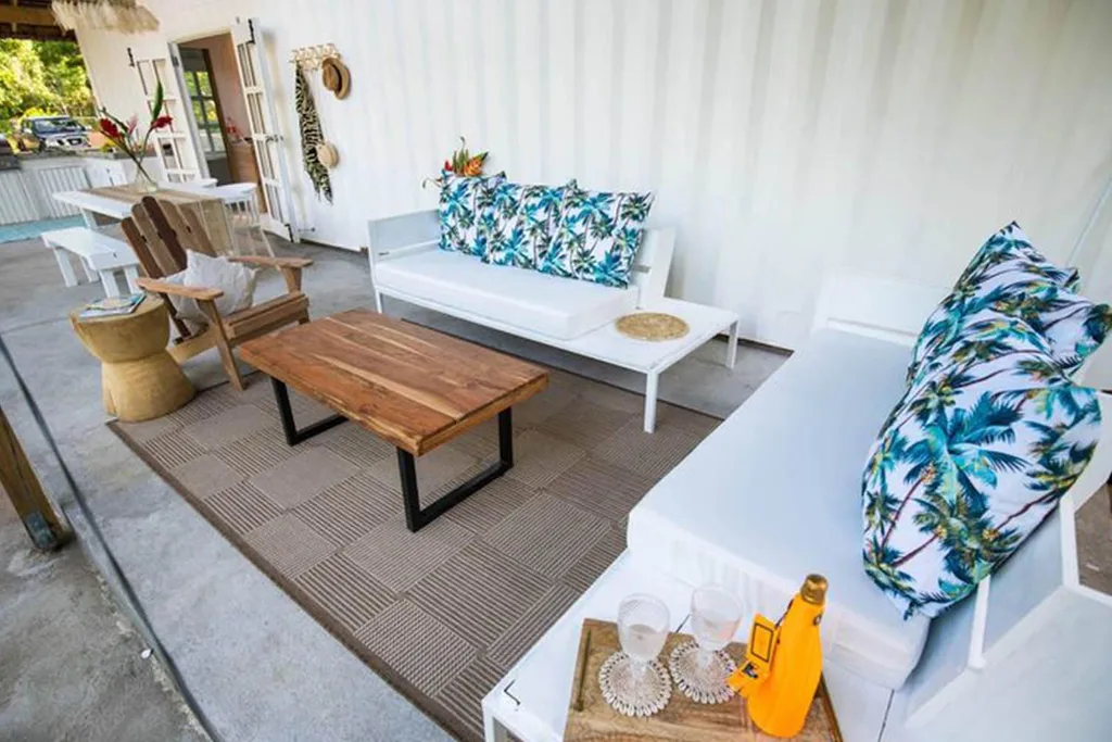 alfresco dining area