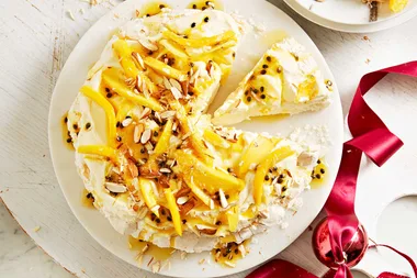 Passionfruit pavlova