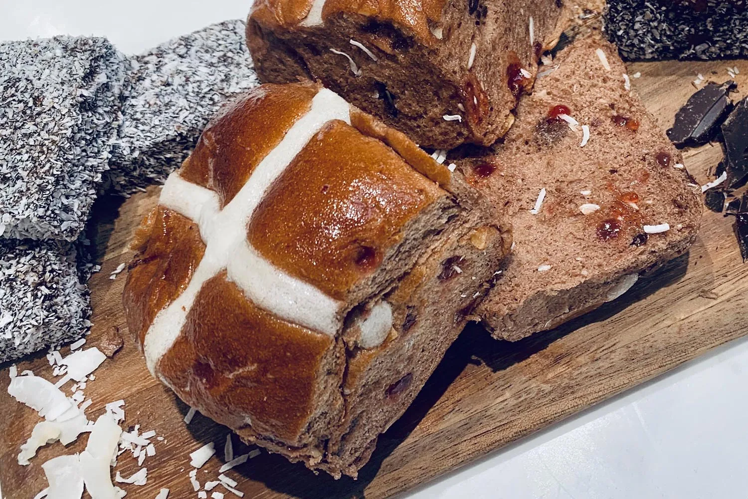 lamington hot cross buns coles