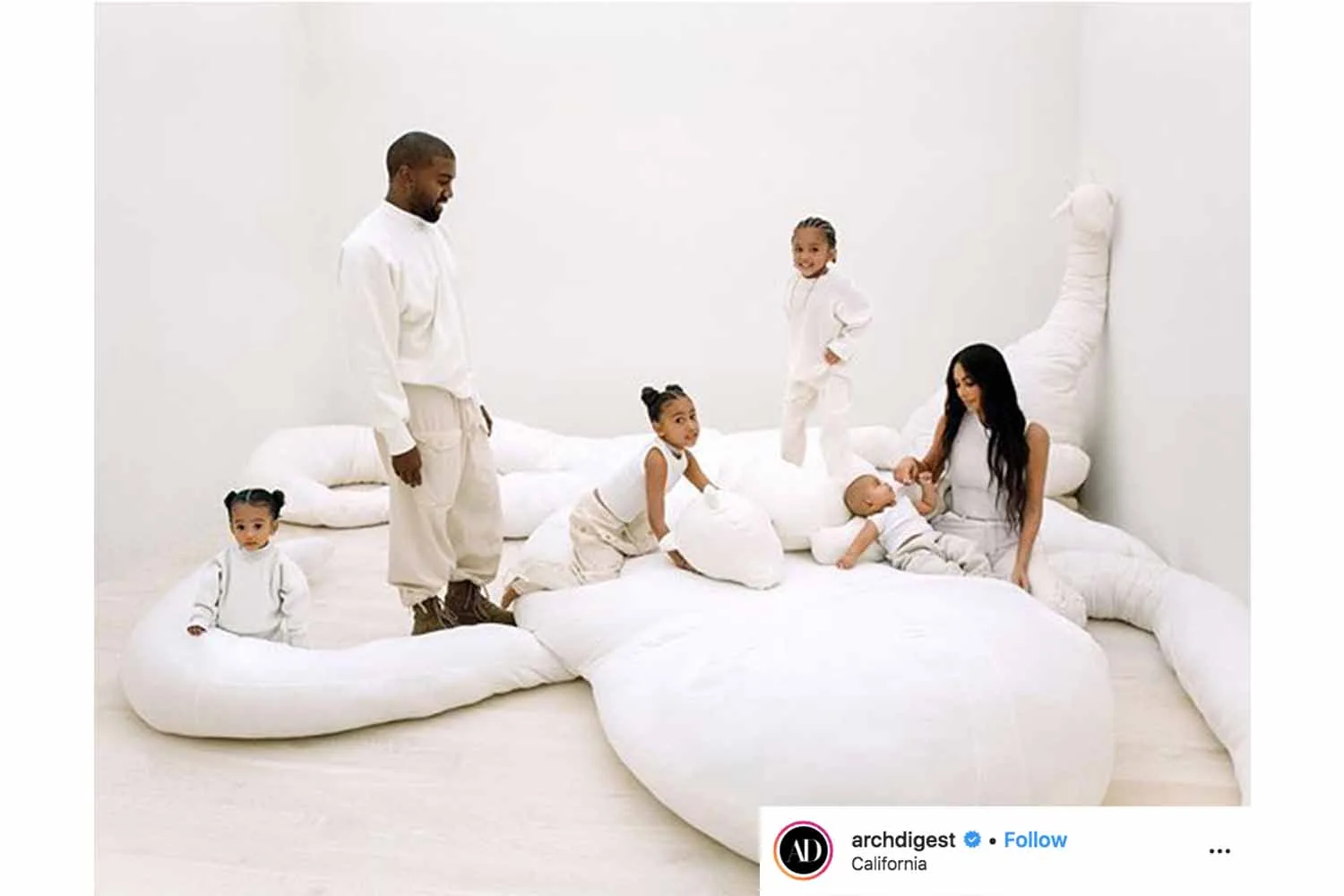 white room kardashians