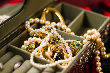Tara’s top notch jewellery storage hacks