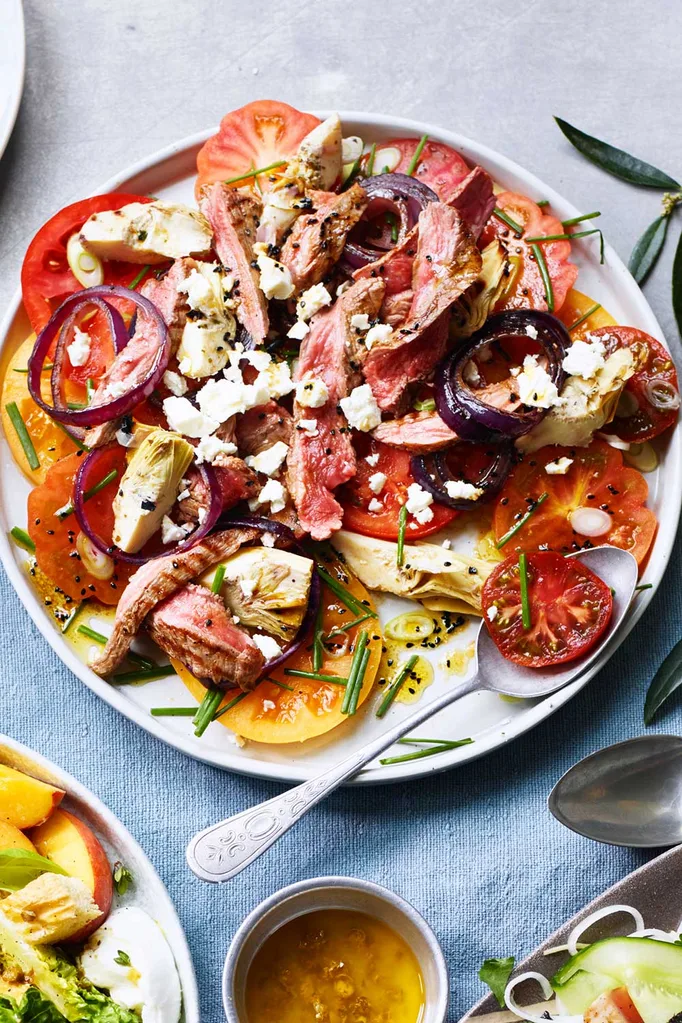 Barbecued bavette steak and tomato salad