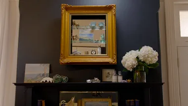 How to upcycle a frame into a shelving unit