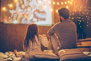 10 things to do at home with the family for Earth Hour