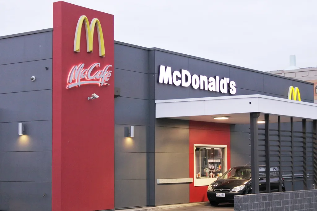 mconalds drive thru
