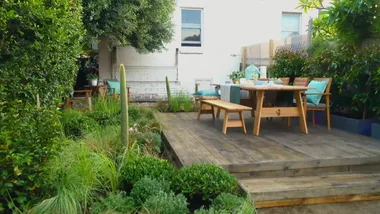 How to create a contemporary coastal oasis in your backyard
