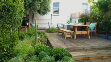 How to create a contemporary coastal oasis in your backyard