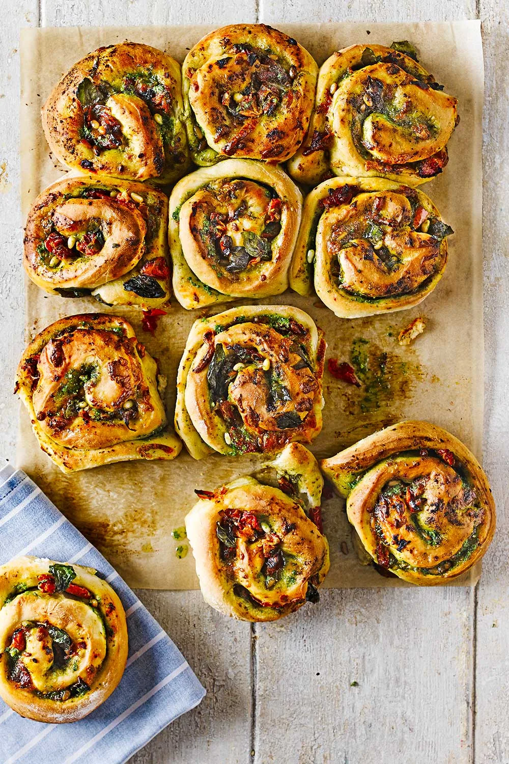 Cheese and pesto whirls