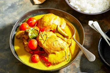 Chicken, coconut and lime leaf curry