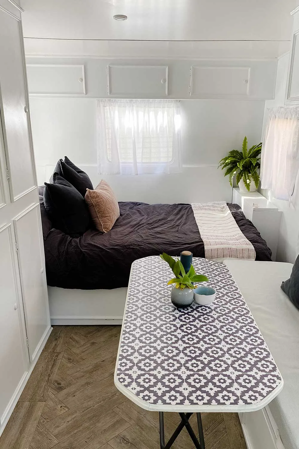 Vintage caravan bedroom renovation