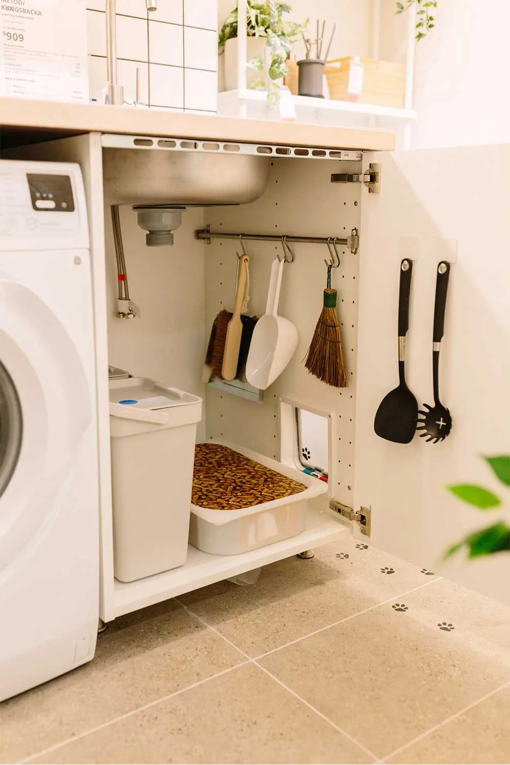 Hidden cat litter tray Ikea
