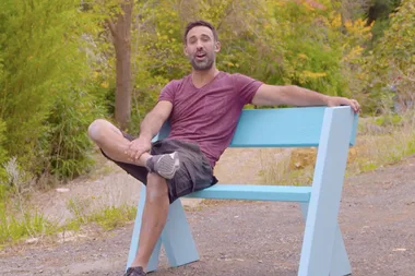 How to make an easy outdoor bench with Adam