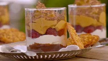 Mocha raspberry mousse cups