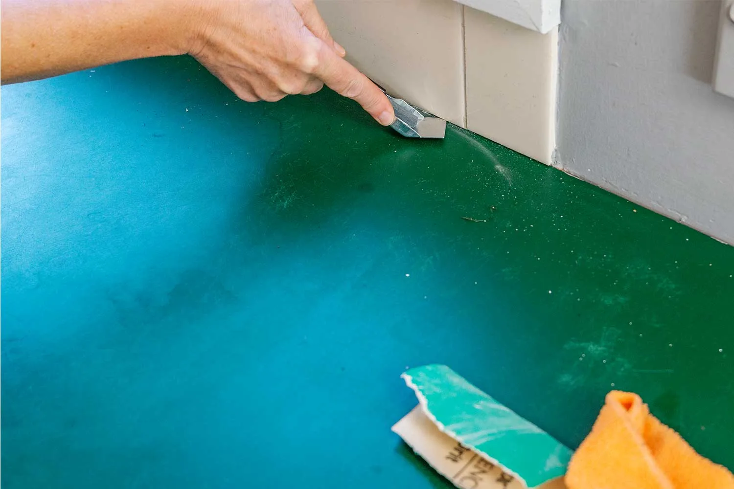 Removing silicone