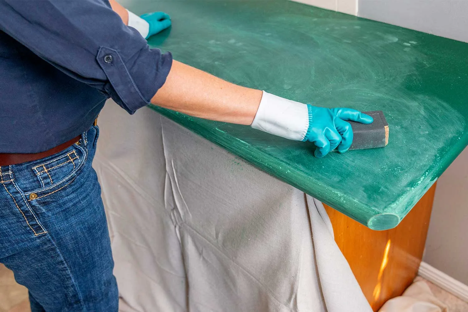 Sanding benchtop