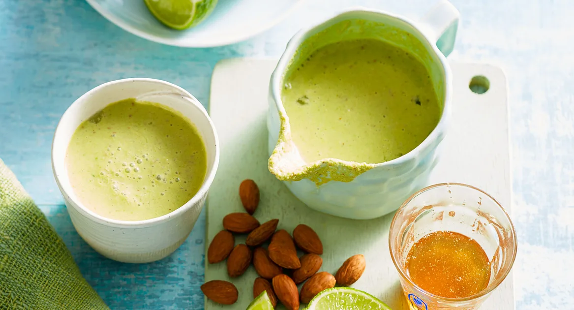 how to make breakfast smoothie Recipe | Better Homes & Gardens Australia