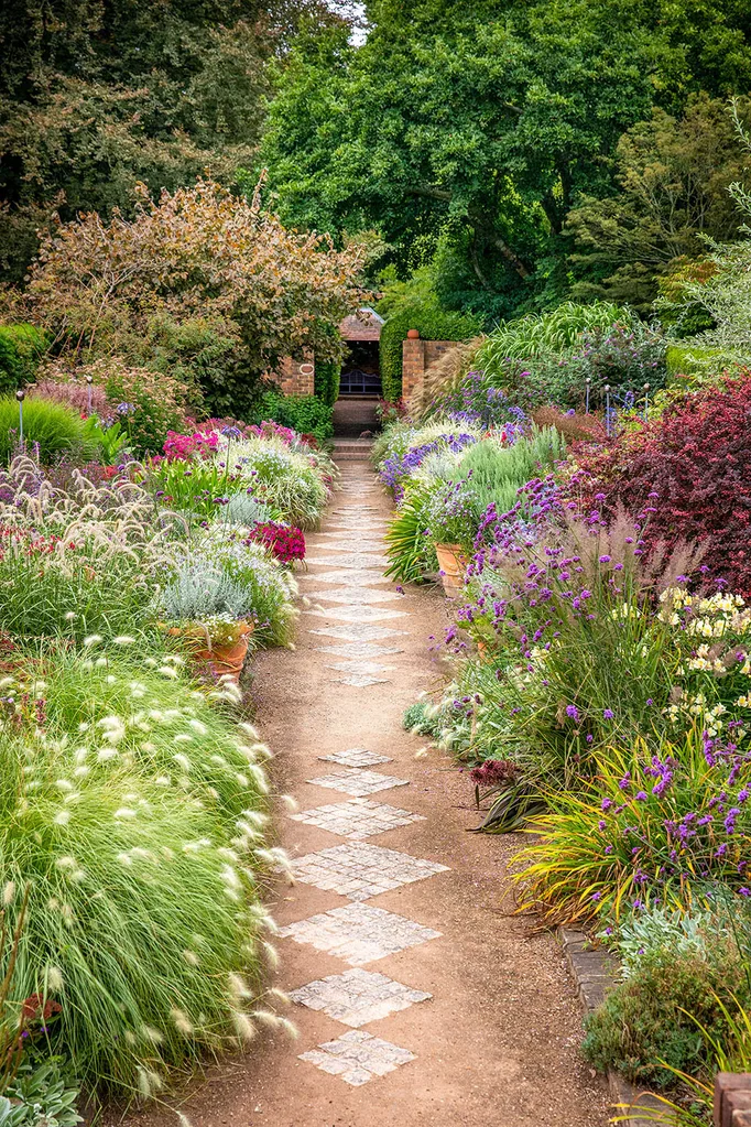 Cloudehill garden path