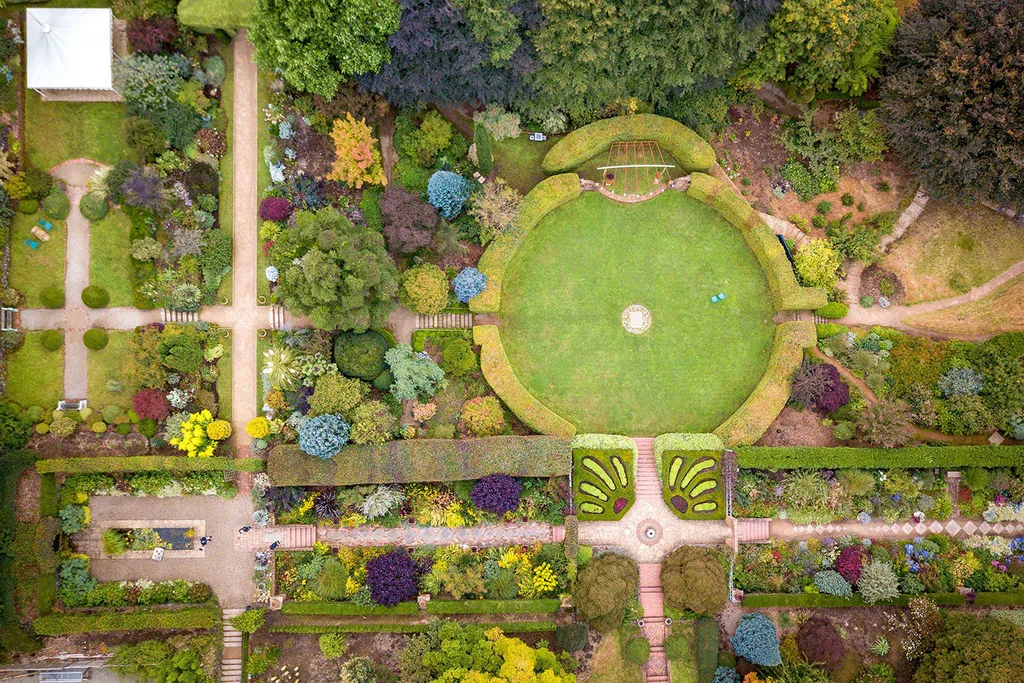 Cloudehill garden aerial view