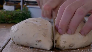 Green olive semillon and rosemary bread