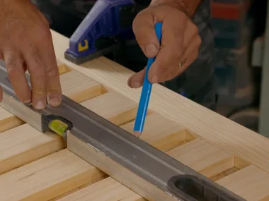 How to make a timber hanger