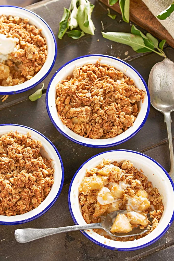 Classic apple crumble