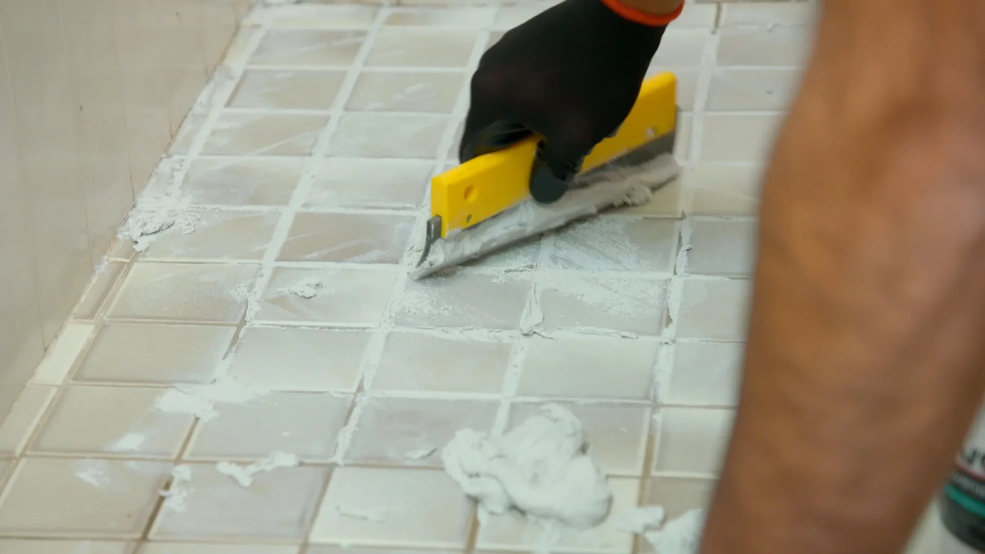 How to renovate your own bathroom