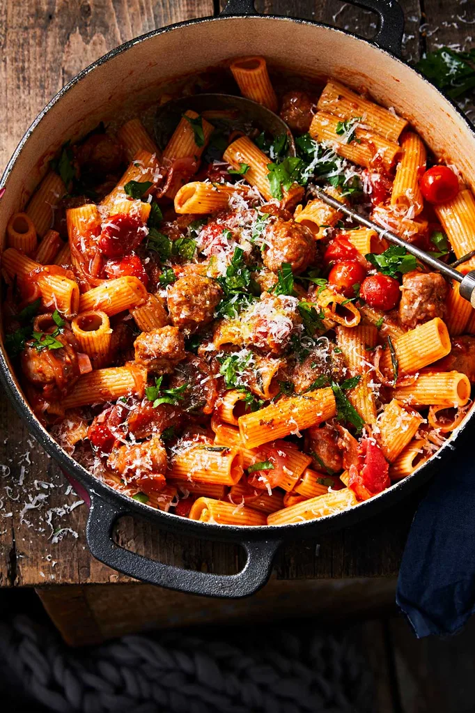 One-pot sausage, rosemary and caramelised onion rigatoni