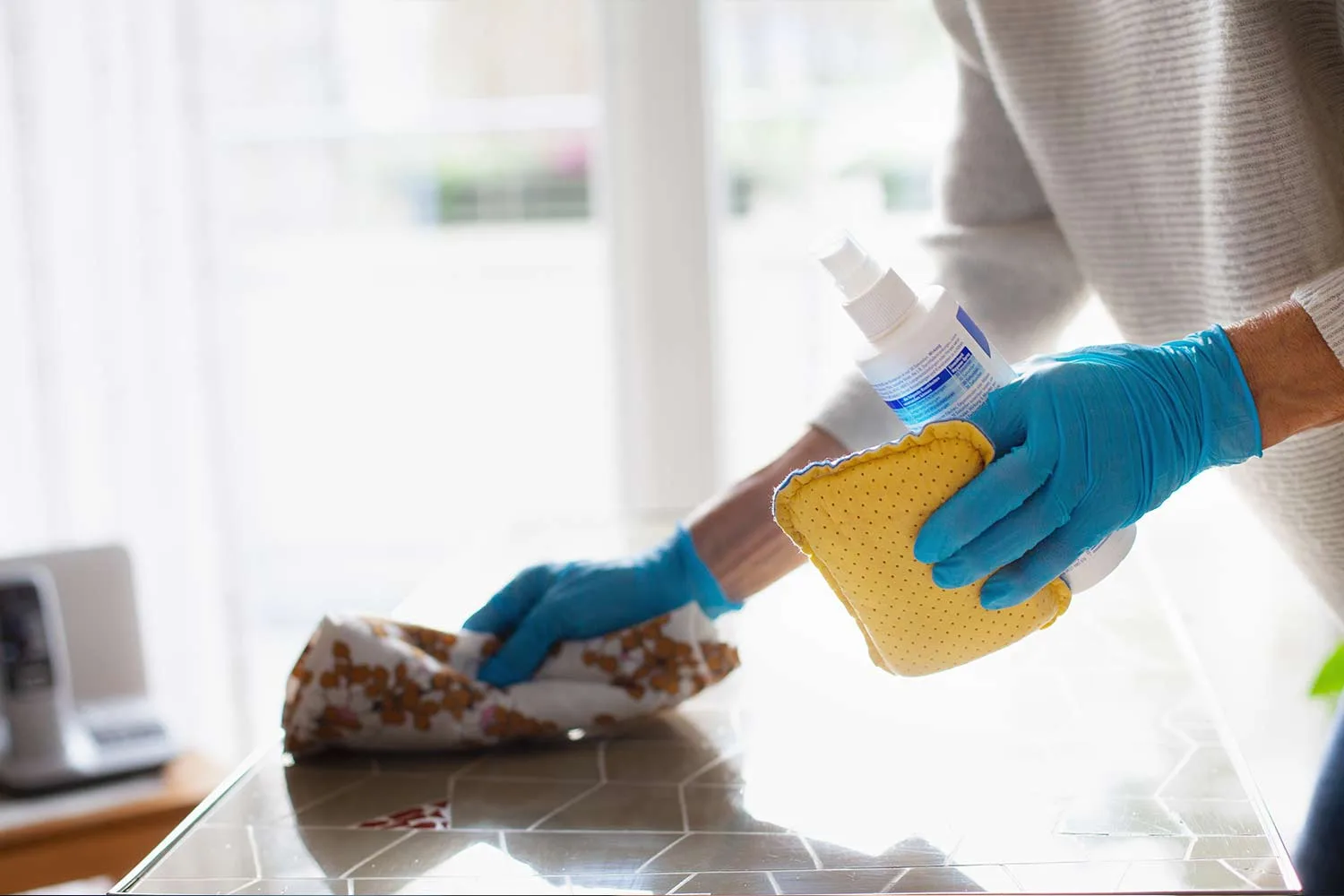 Cleaning benchtop