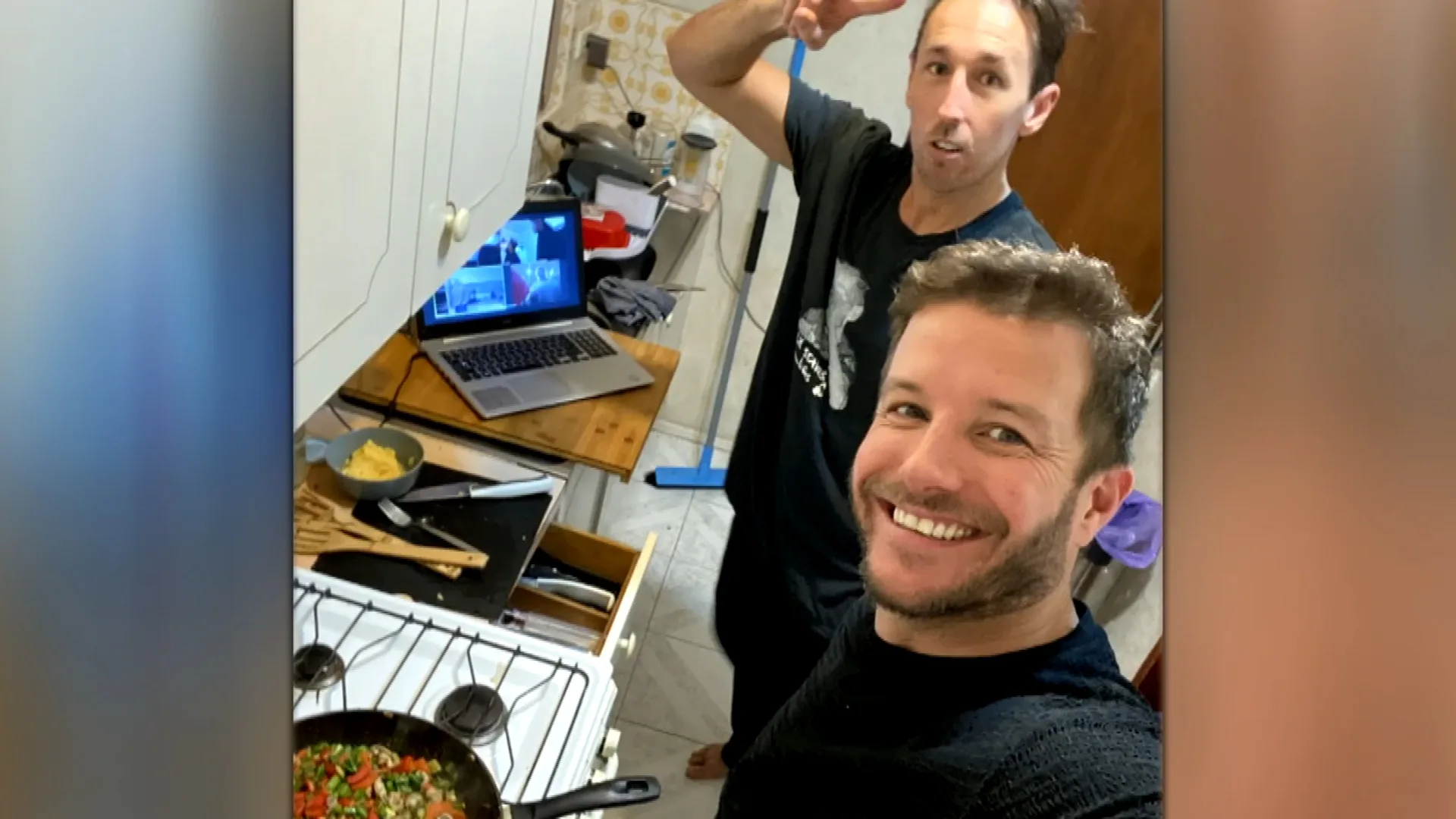 CELEBRITY WALKAROUND – LUKE JACOBZ