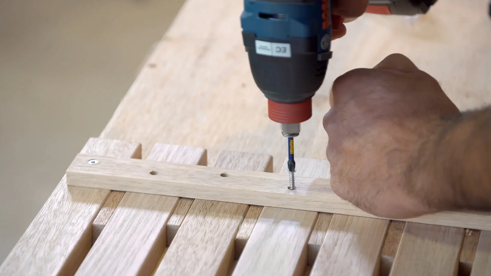 How to make a timber bath mat