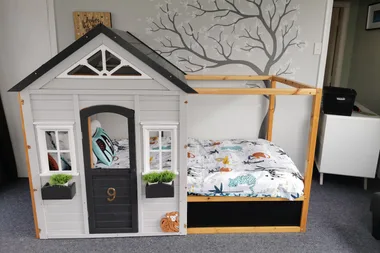 How one mum made her son a cubby house bed for under $400